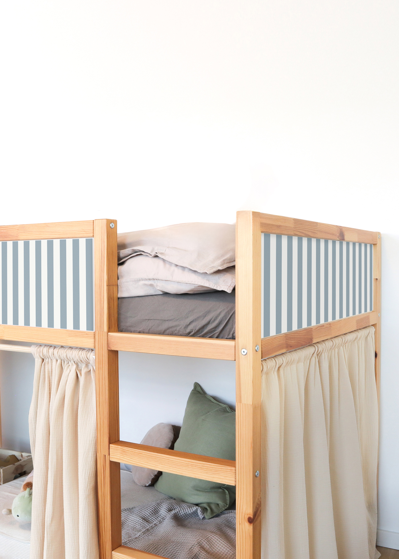 Plakfolie voor IKEA KURA bed - set van 2  Plakfolie voor IKEA KURA bed - set van 2