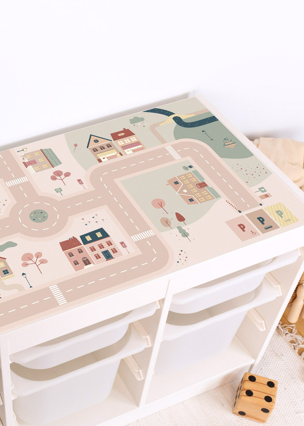 Ikea Trofast Regal mit Klebefolie mit Spielstraße Motiv von Limmaland verschönern