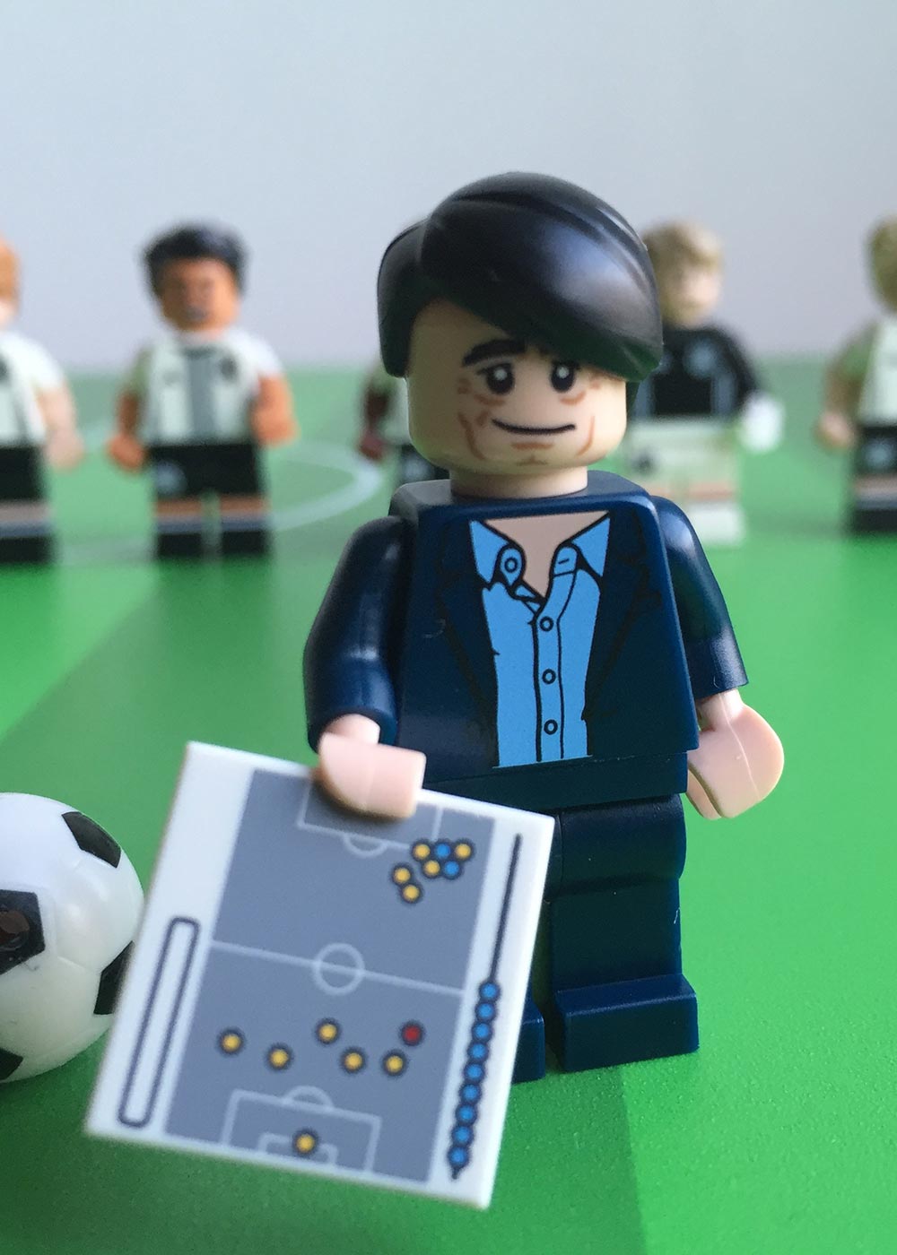 Ikea Dundra Spieltisch Fussballfeld gün Teilansicht Lego