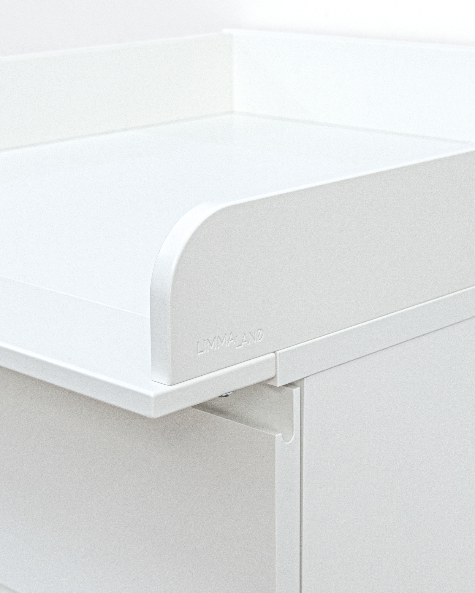 kleiderschrank, weiß, rundung, möbelkante, frontplatte