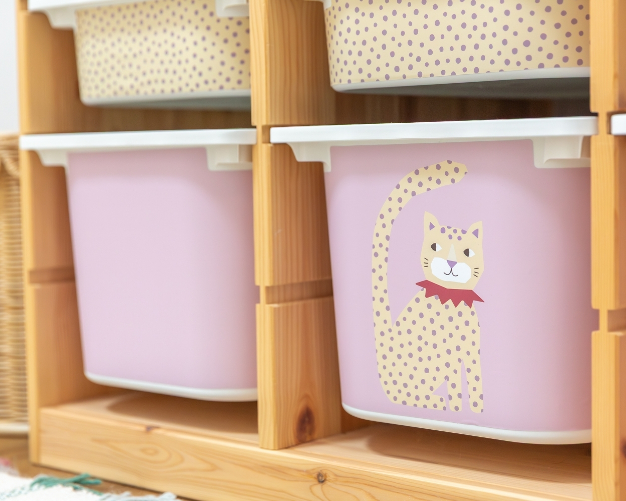 IKEA Trofast Box bekleben