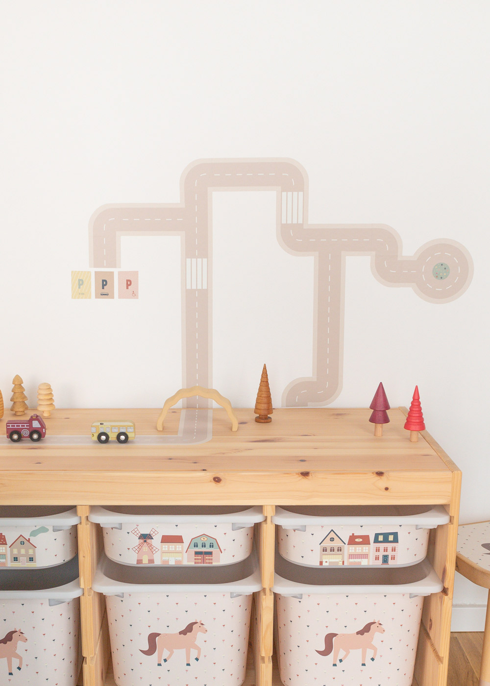 Klebefolie Kinderzimmer DIY für Ikea Spieltisch Klebefolie Kinderzimmer DIY für Ikea Spieltisch