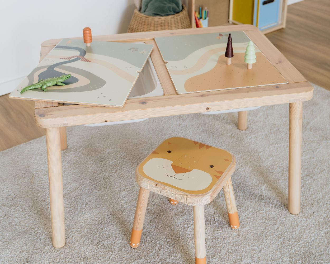 Spielwiese Savanne für Safari Kindertisch Spielwiese Savanne für Safari Kindertisch