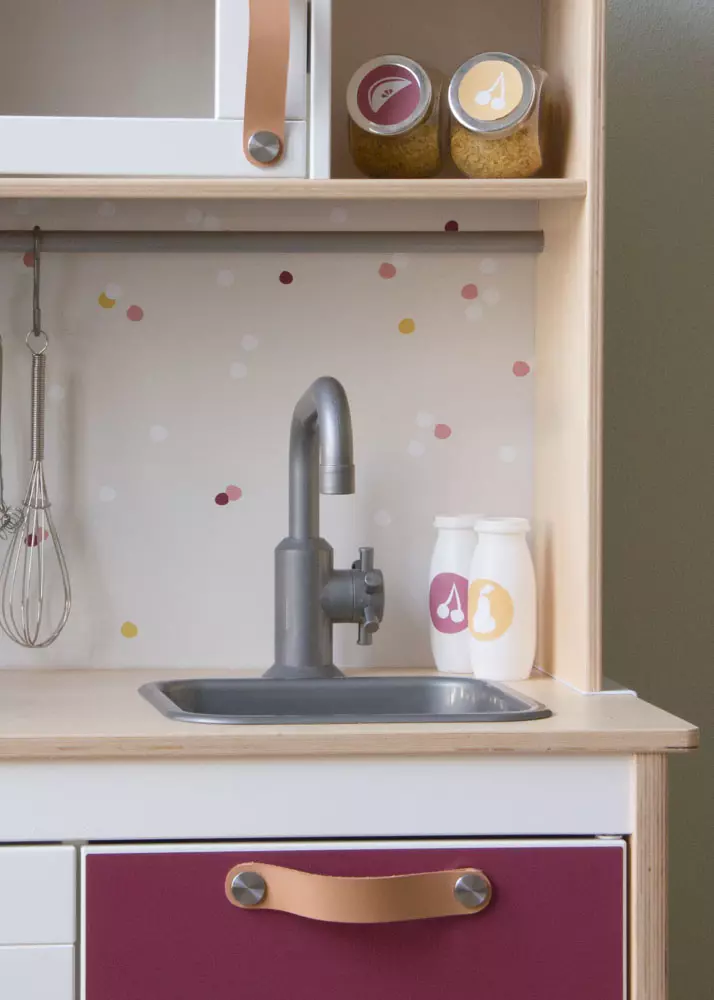 Ikea Duktig Kinderküche Beerig beere Spritzschutz mit Wasserhahn