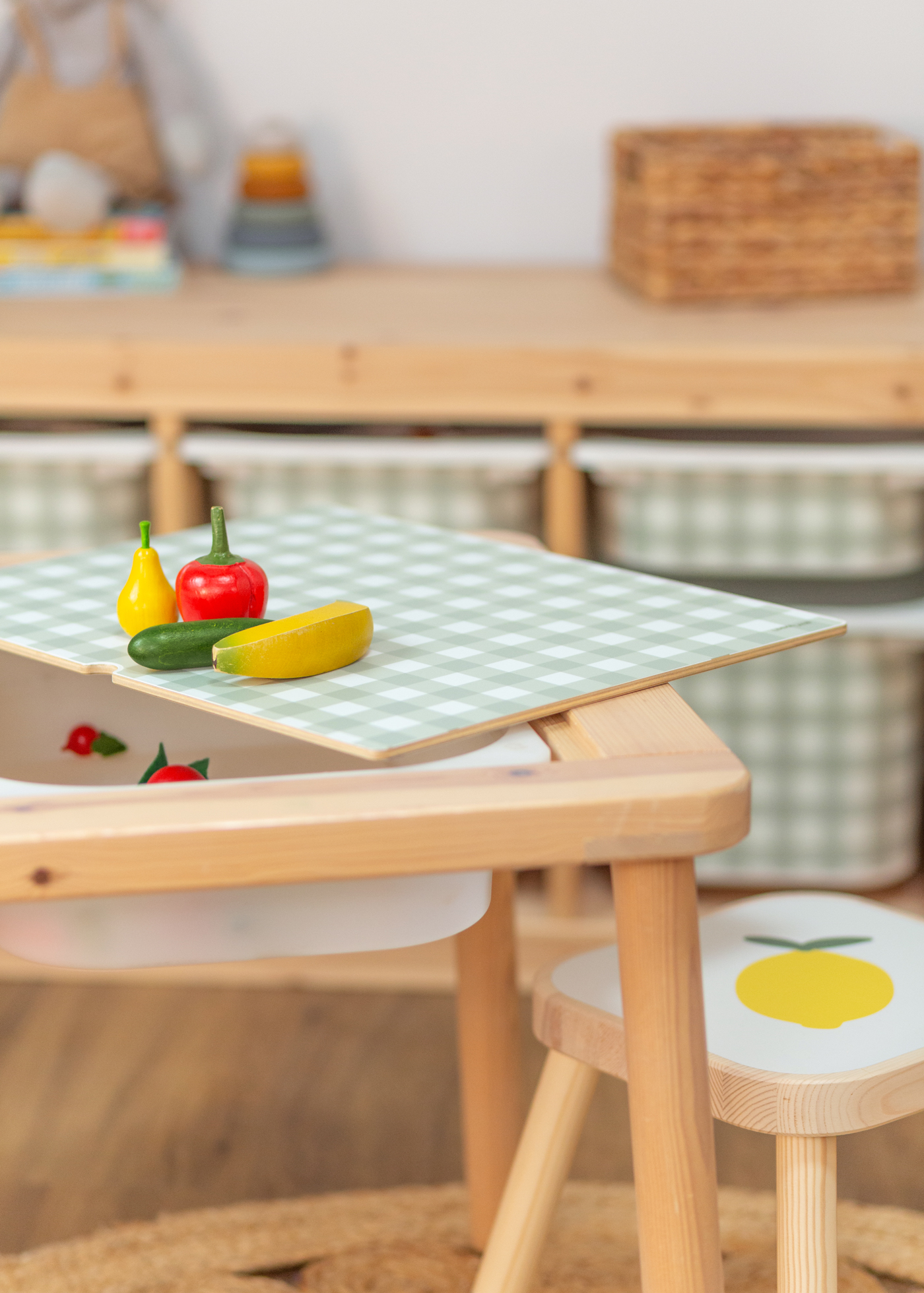 klebefolie ikea flisat kindertisch vichy karo ukalyptus 1 klebefolie ikea flisat kindertisch vichy karo ukalyptus 1