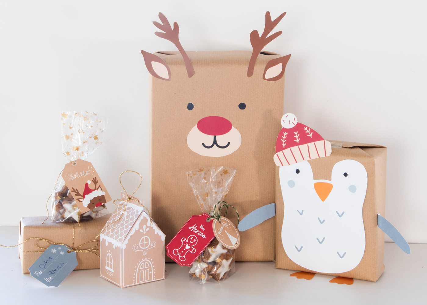 Weihnachtsgeschenke für Kinder verpacken