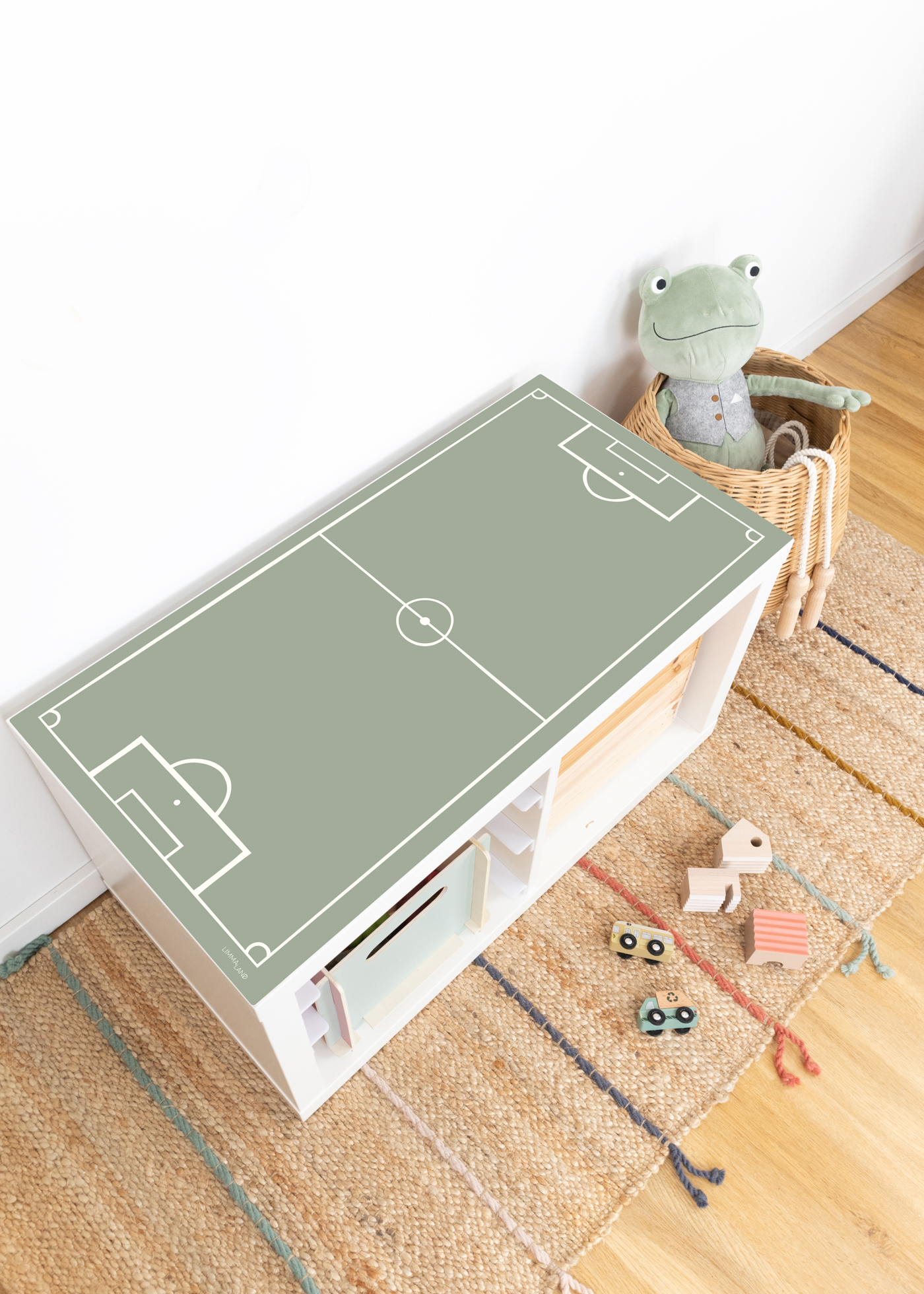 Ikea Kallax Klebefolie als Fußball Deko für dein Fußball Kinderzimmer als Fußballzimmer Deko mit Fußballmotiven passend für die Fußball EM