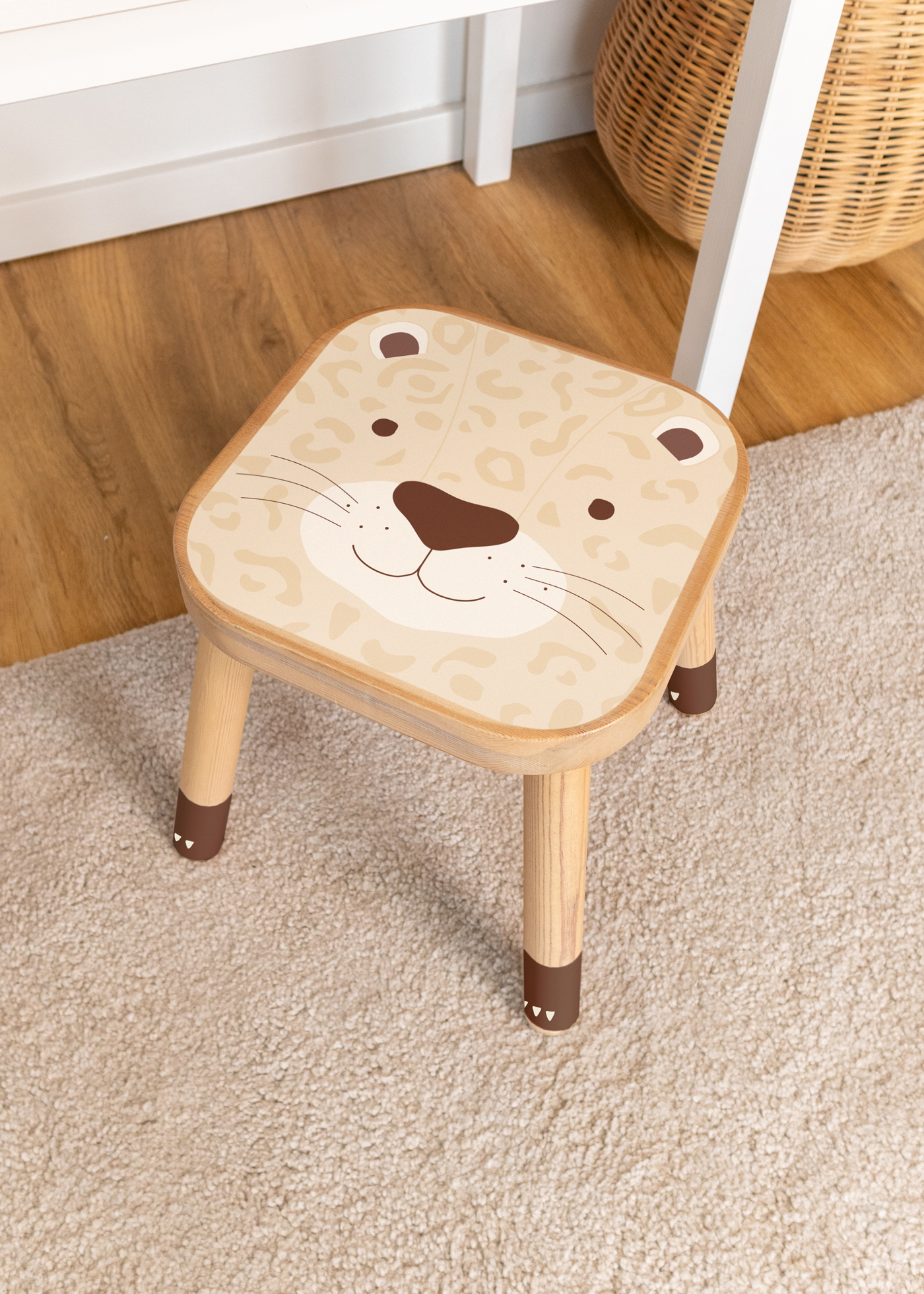 klebefolie ikea flisat kindertisch leo 2 klebefolie ikea flisat kindertisch leo 2