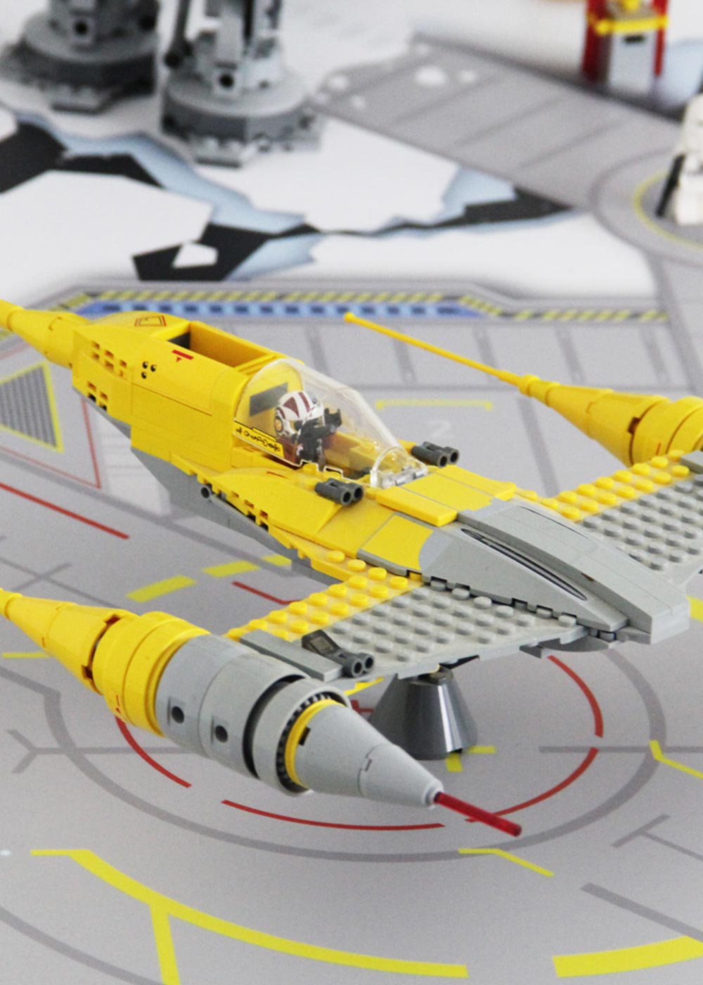 Ikea Dundra Spieltisch Wasserreich Teilansicht Raumschiff